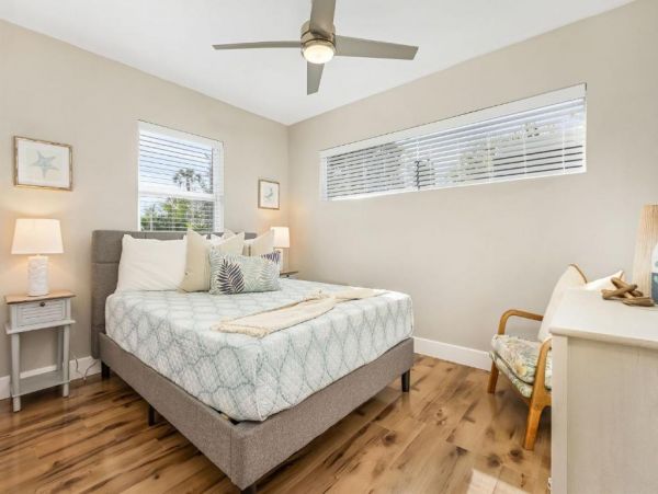 Fort Myers Vacation Home Sleeps Ten Guests