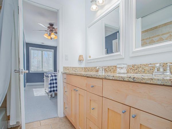 New Buffalo Vacation Home Sleeps 15 Guests