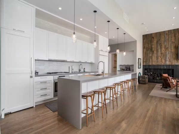 Spacious Lake Michigan Vacation Rental with Pool and Hot Tub