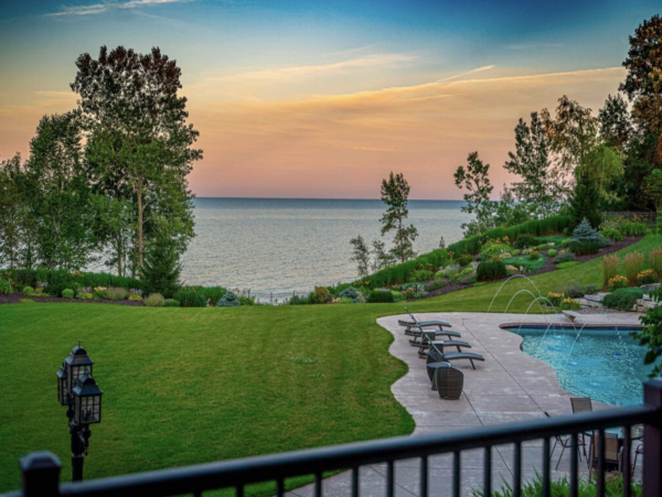 Lake Michigan Lakeside Mansion Eight Bedrooms Amazing