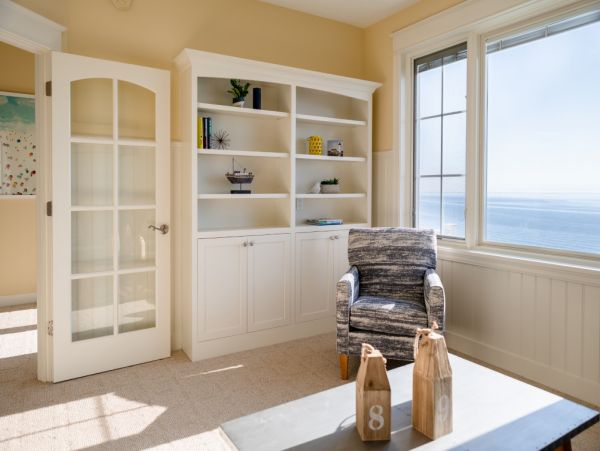 Lake Michigan Views Vacation Home Sleeps 12 Guests