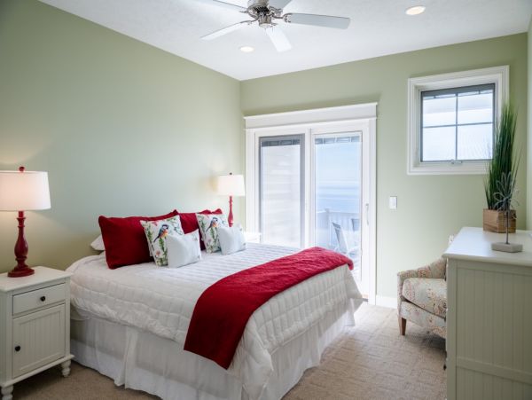Lake Michigan Views Vacation Home Sleeps 12 Guests