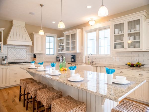 Lake Michigan Views Vacation Home Sleeps 12 Guests