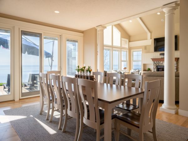 Lake Michigan Views Vacation Home Sleeps 12 Guests