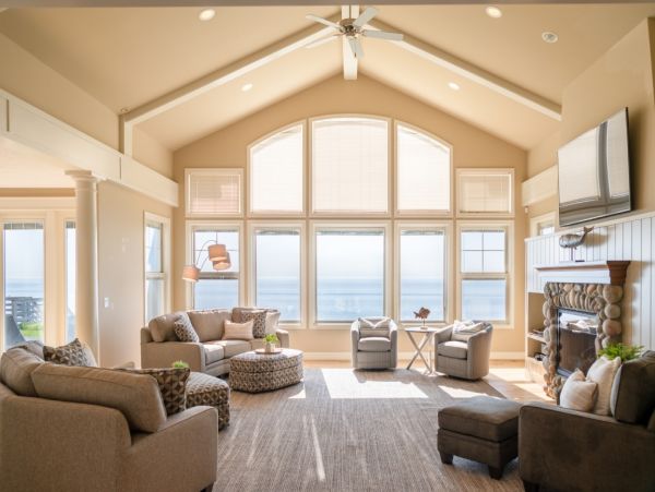 Lake Michigan Views Vacation Home Sleeps 12 Guests