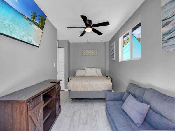 Lovely Largo Key Vacation Pool Home