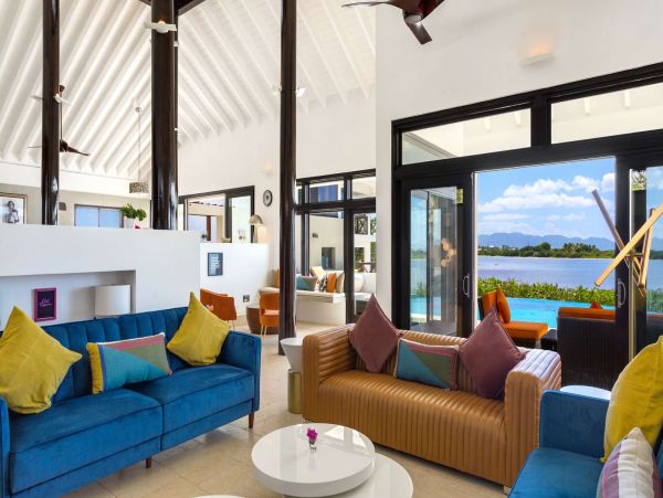 Cayman Islands Gorgeous 3 Bedroom Vacation Pool Home