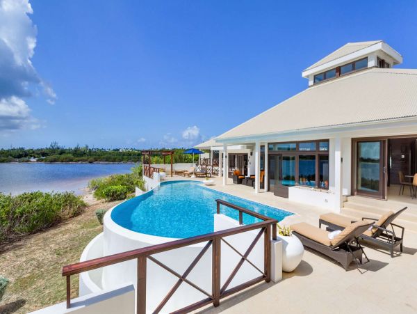 Cayman Islands Gorgeous 3 Bedroom Vacation Pool Home