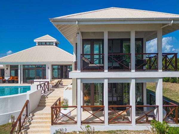 Cayman Islands Gorgeous 3 Bedroom Vacation Pool Home
