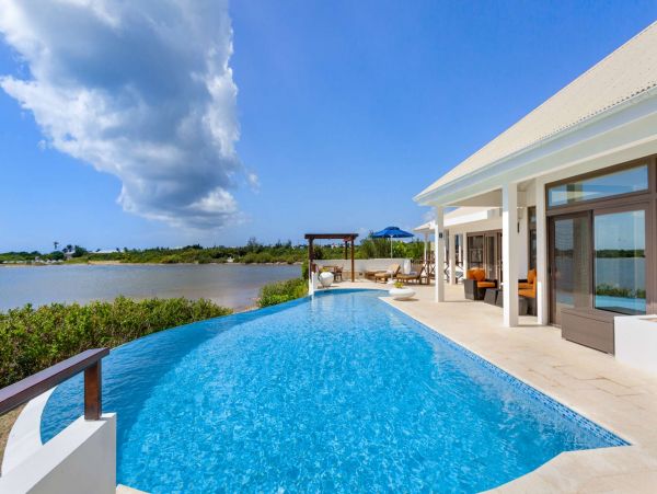 Cayman Islands Gorgeous 3 Bedroom Vacation Pool Home