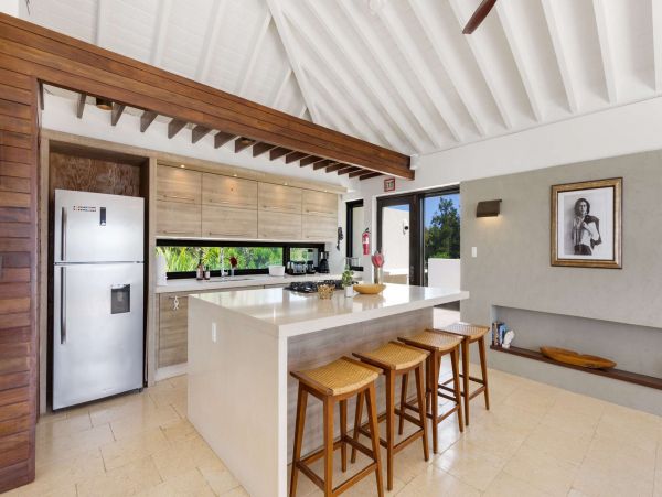 Cayman Islands Gorgeous 3 Bedroom Vacation Pool Home