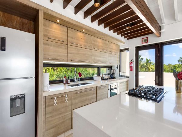 Cayman Islands Gorgeous 3 Bedroom Vacation Pool Home