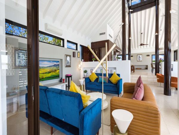 Cayman Islands Gorgeous 3 Bedroom Vacation Pool Home