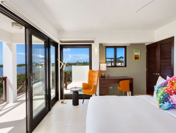 Cayman Islands Gorgeous 3 Bedroom Vacation Pool Home