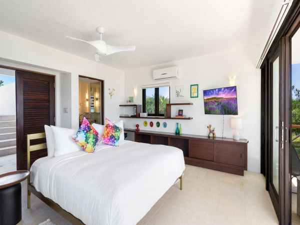 Cayman Islands Gorgeous 3 Bedroom Vacation Pool Home