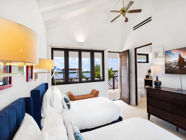 Cayman Islands Gorgeous 3 Bedroom Vacation Pool Home