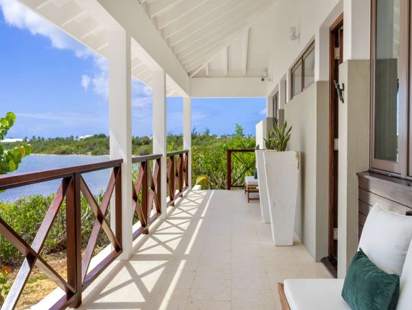 Cayman Islands Gorgeous 3 Bedroom Vacation Pool Home