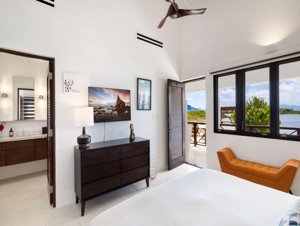 Cayman Islands Gorgeous 3 Bedroom Vacation Pool Home