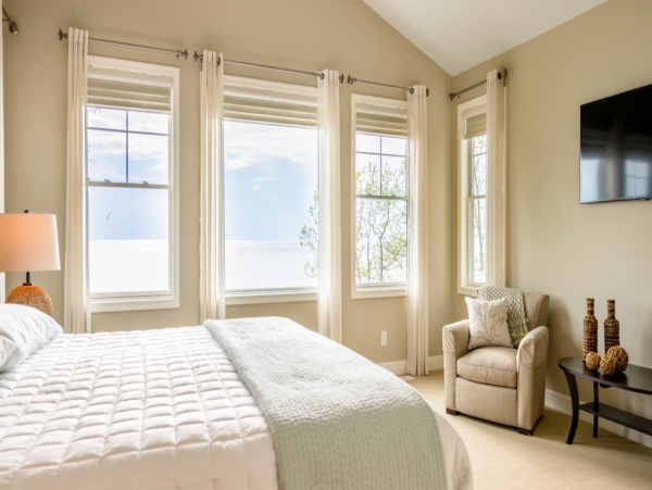 Beautiful Home with 6 Bedrooms & Great Views