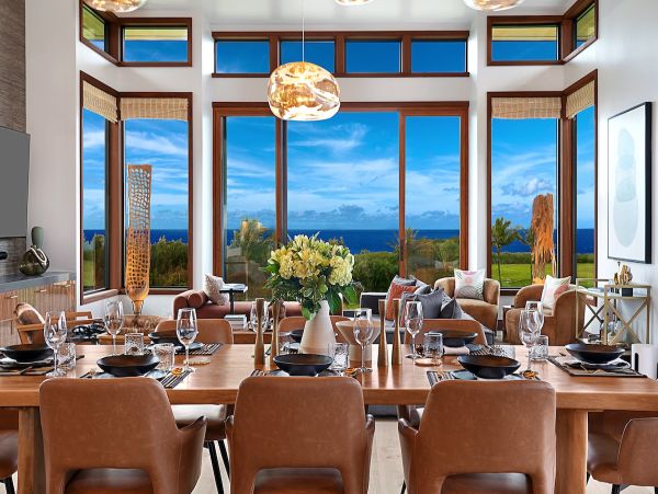 Six Bedroom Luxury Vacation Rental - Kauai Oceanfront Villa with Pool & Spa