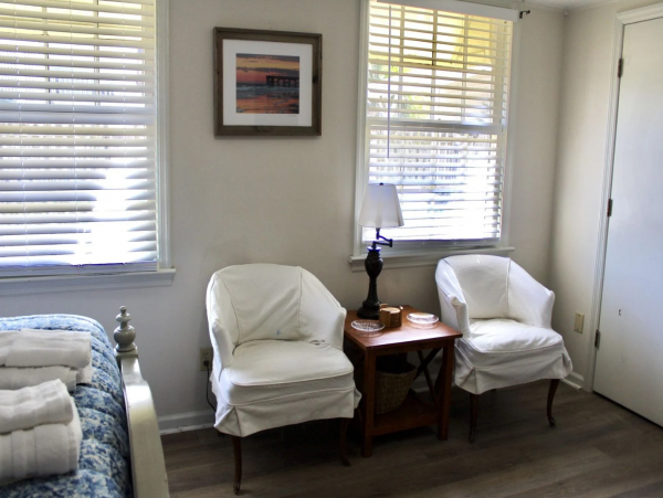 Isle of Palms Vacation Rental Steps from the Beach