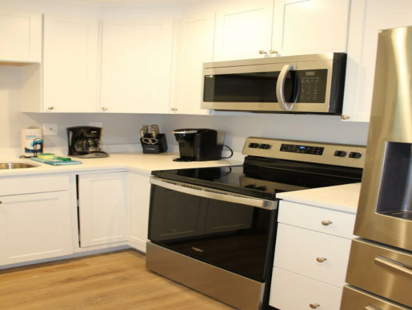 Isle of Palms Vacation Rental Steps from the Beach