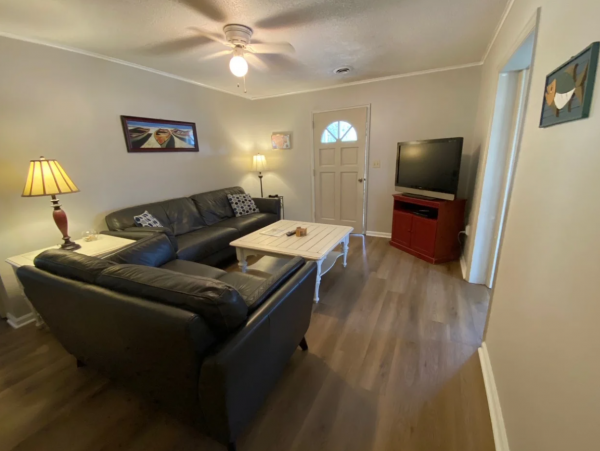Isle of Palms Vacation Rental Steps from the Beach