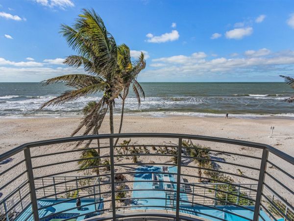 Gulf Front Bonita Springs Vacation Pool Home