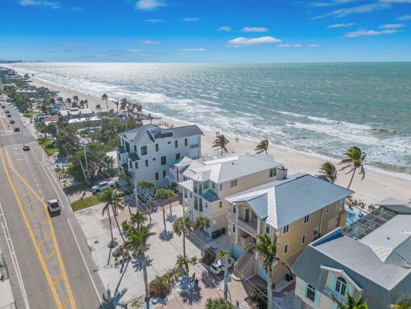 Gulf Front Bonita Springs Vacation Pool Home