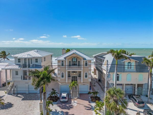 Gulf Front Bonita Springs Vacation Pool Home