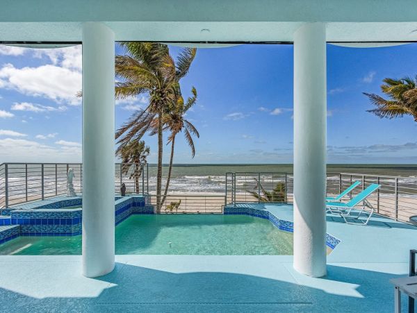 Gulf Front Bonita Springs Vacation Pool Home