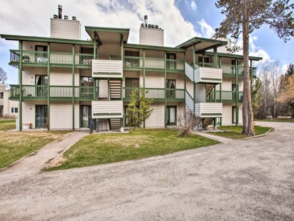 Elegant Two Bedroom Vacation Condo in Teton Village