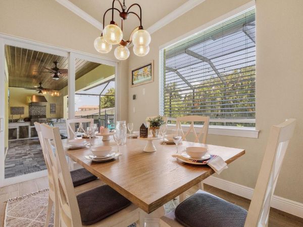 Cape Coral Five Bedroom Vacation Home with Pool and Spa Walk to Beach