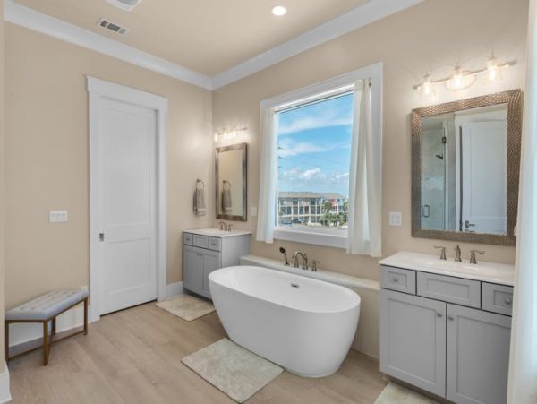 Best Navarre Vacation Rental for Events and Families