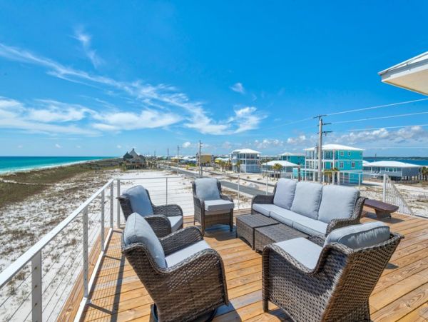 Best Navarre Vacation Rental for Events and Families