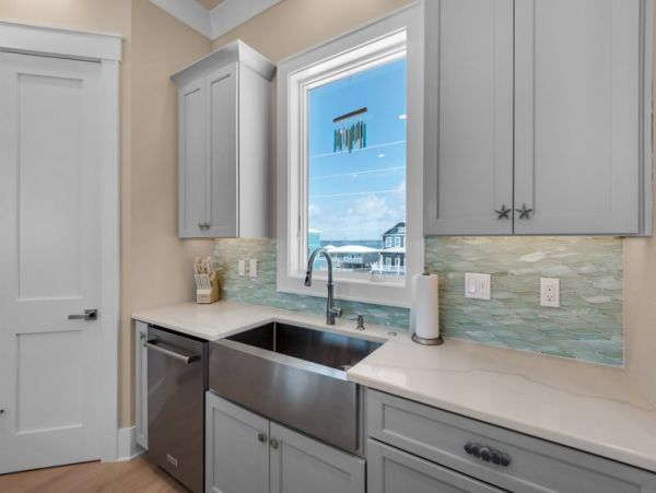Best Navarre Vacation Rental for Events and Families