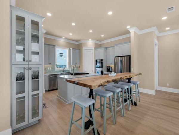 Best Navarre Vacation Rental for Events and Families