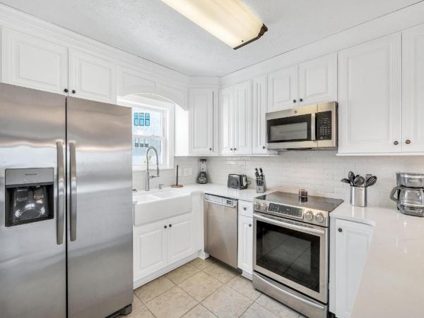 Gulf Views Panama City Vacation Condo Sleeps 6 Guests