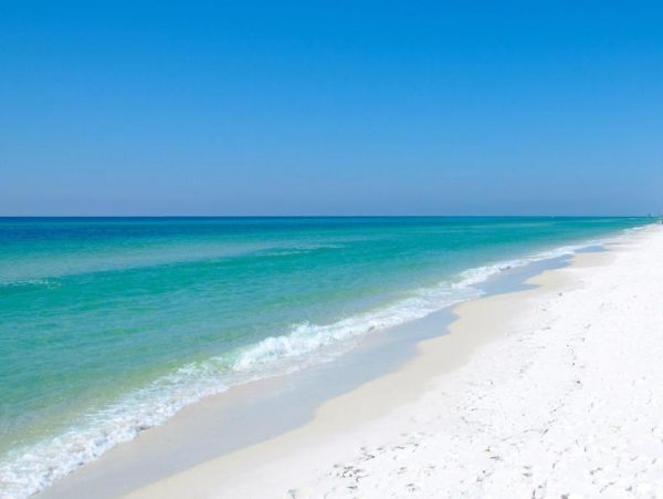 Gulf Views Panama City Vacation Condo Sleeps 6 Guests