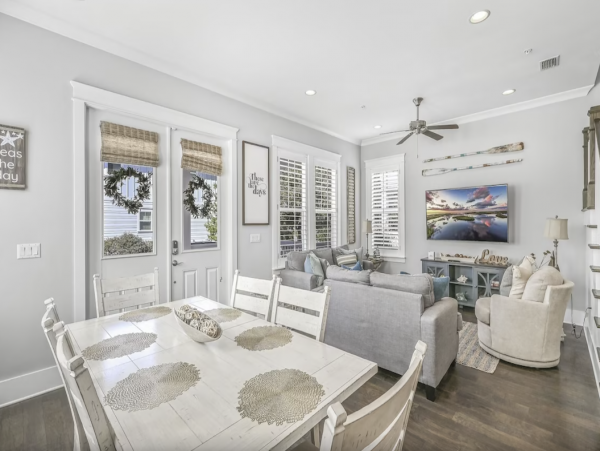 Spacious 4 Bedroom Vacation Home Sleeps 12