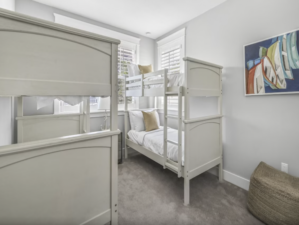 Spacious 4 Bedroom Vacation Home Sleeps 12