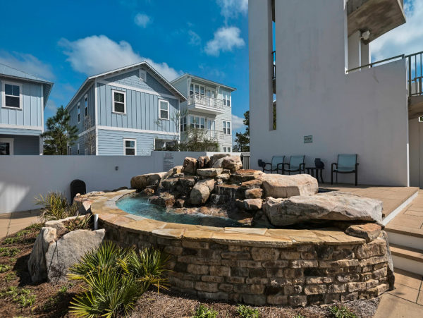 Spacious 4 Bedroom Vacation Home Sleeps 12
