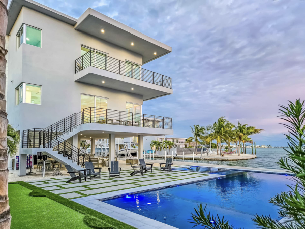 Luxury Marathon Keys Oceanfront Vacation Pool Villa