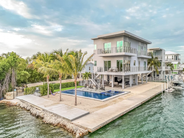 Luxury Marathon Keys Oceanfront Vacation Pool Villa