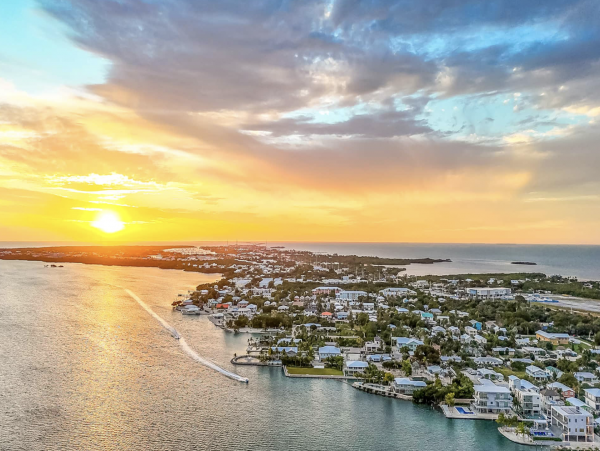 Luxury Marathon Keys Oceanfront Vacation Pool Villa