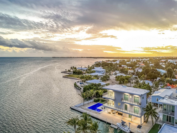 Luxury Marathon Keys Oceanfront Vacation Pool Villa