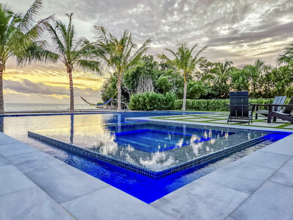 Luxury Marathon Keys Oceanfront Vacation Pool Villa