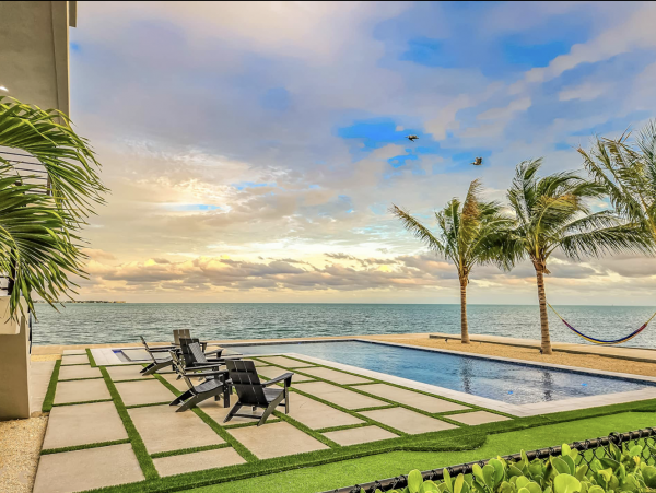 Luxury Marathon Keys Oceanfront Vacation Pool Villa
