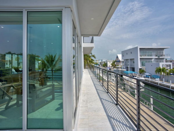 Luxury Marathon Keys Oceanfront Vacation Pool Villa