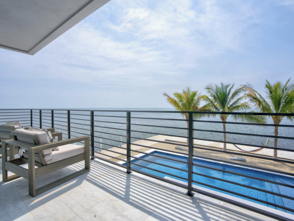 Luxury Marathon Keys Oceanfront Vacation Pool Villa